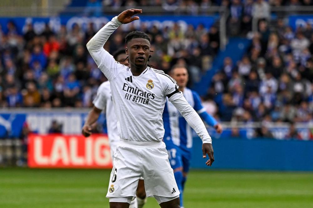 效力尤文中 效力尤文中